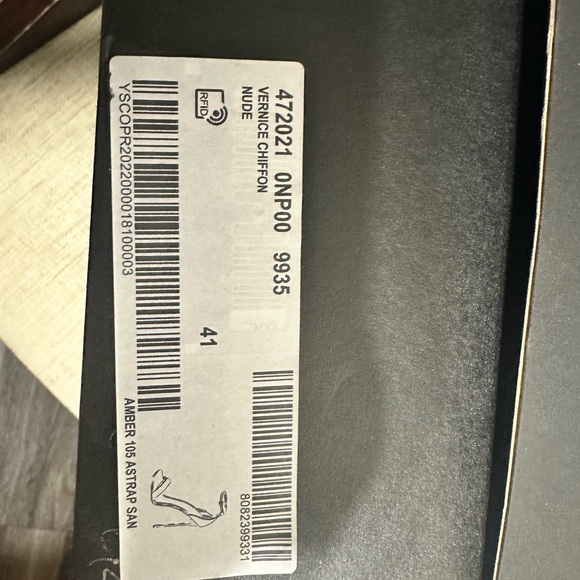 YSL AMBER SANDALS IN PATENT LEATHER
Nude - Picture 14 of 16